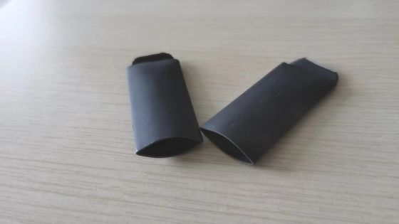 IP67 Poliolefin Siyah yalıtılmış kablo uç kapağı Sıcaklık küçülebilir tel uç kapağı